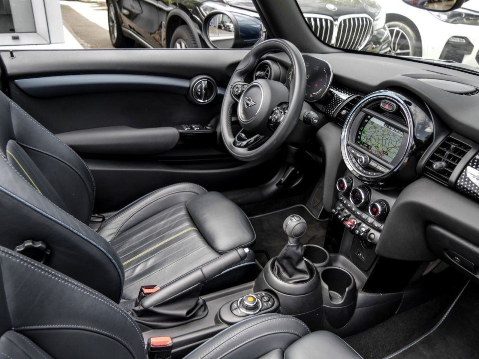 MINI Cooper Cabrio