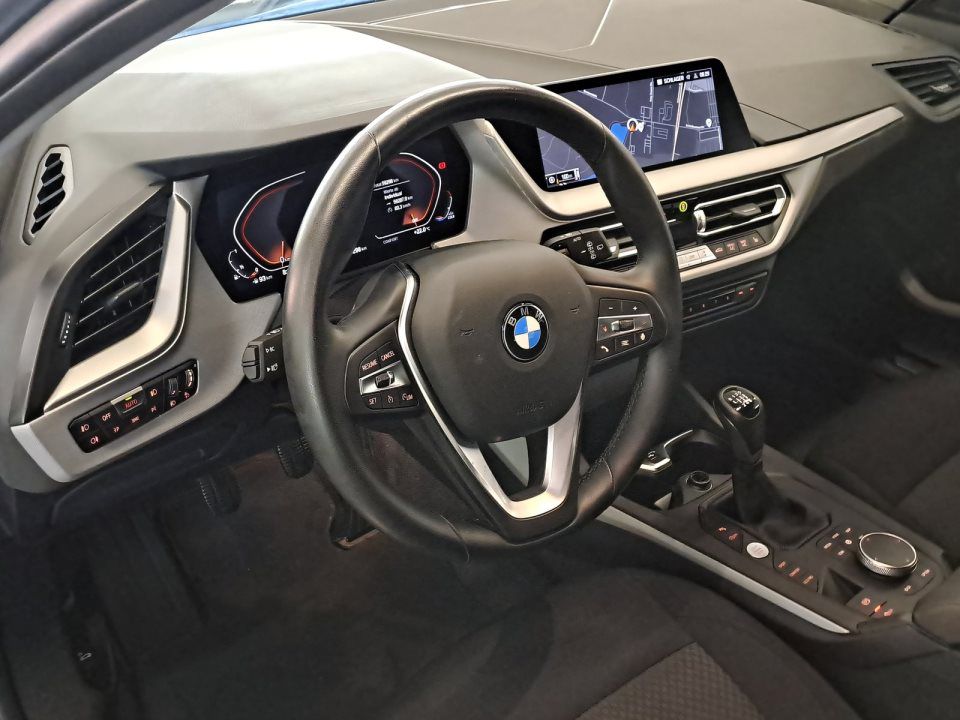 BMW 118
