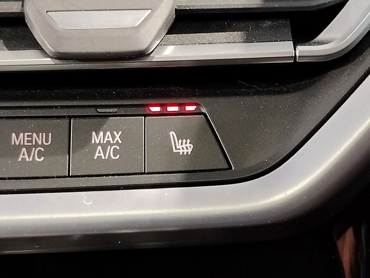 G01 X3 M40d RHD LCI ZA