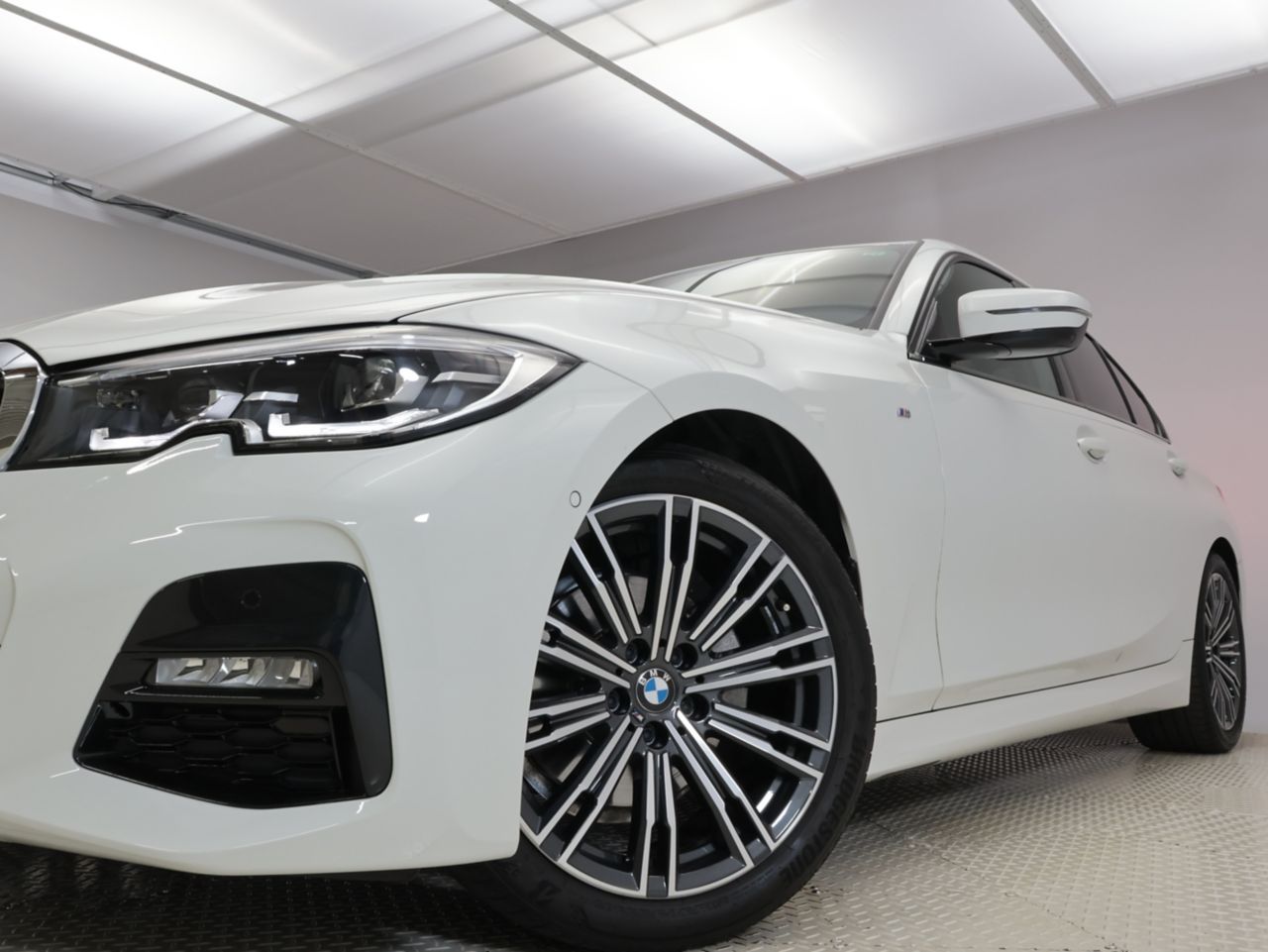 G20 320i Saloon RHD MX
