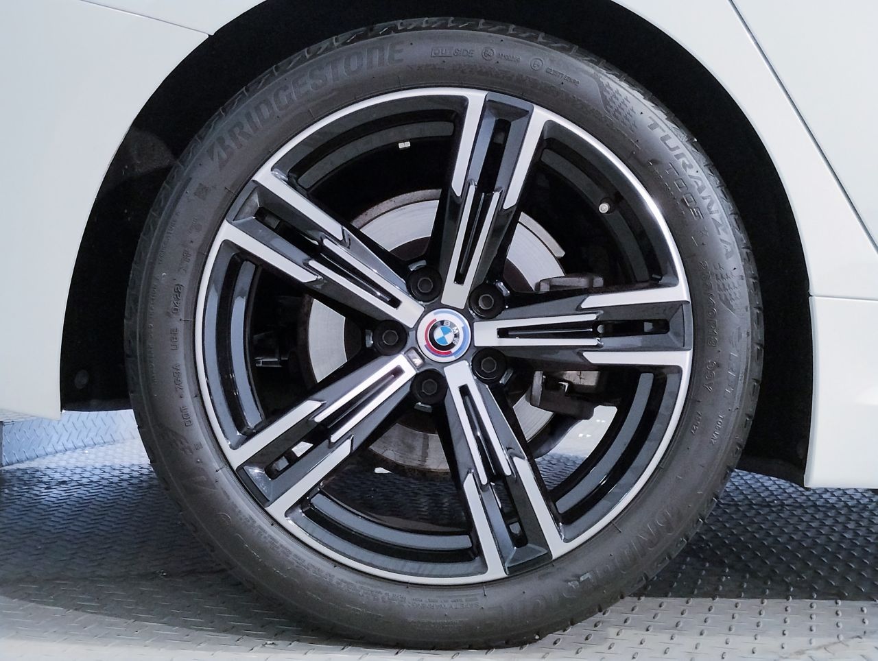 320d xDrive Berline RHD