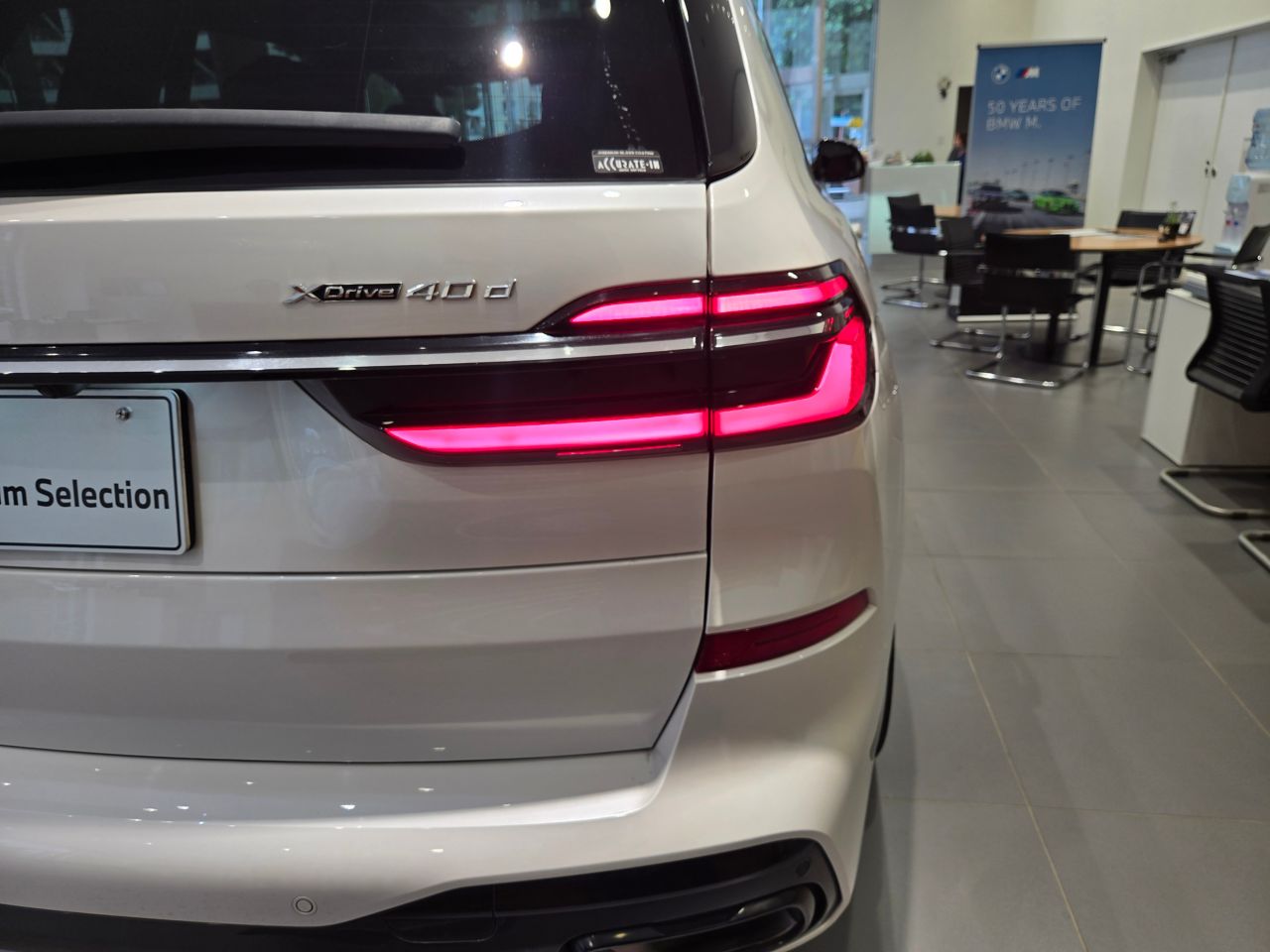 X7 xDrive40d RHD US