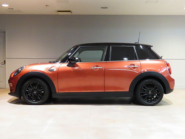 F55 MINI Cooper 5-Door Hatch LCI