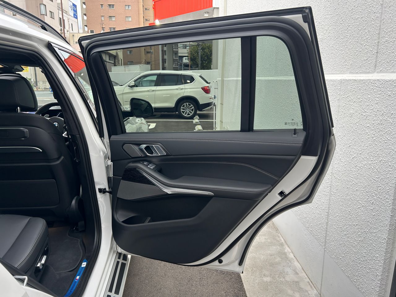 X7 xDrive40d RHD US