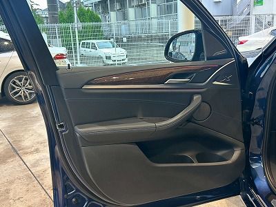 G01 X3 M40i RHD LCI ZA