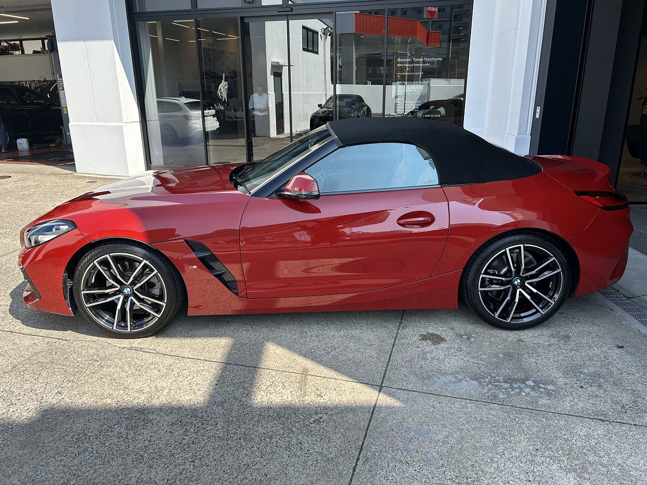 G29 z4 sDrive20i RHD