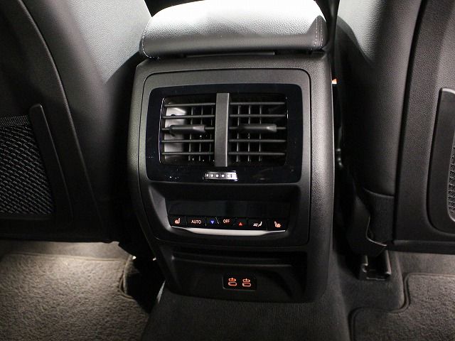 X4 xDrive20d RHD