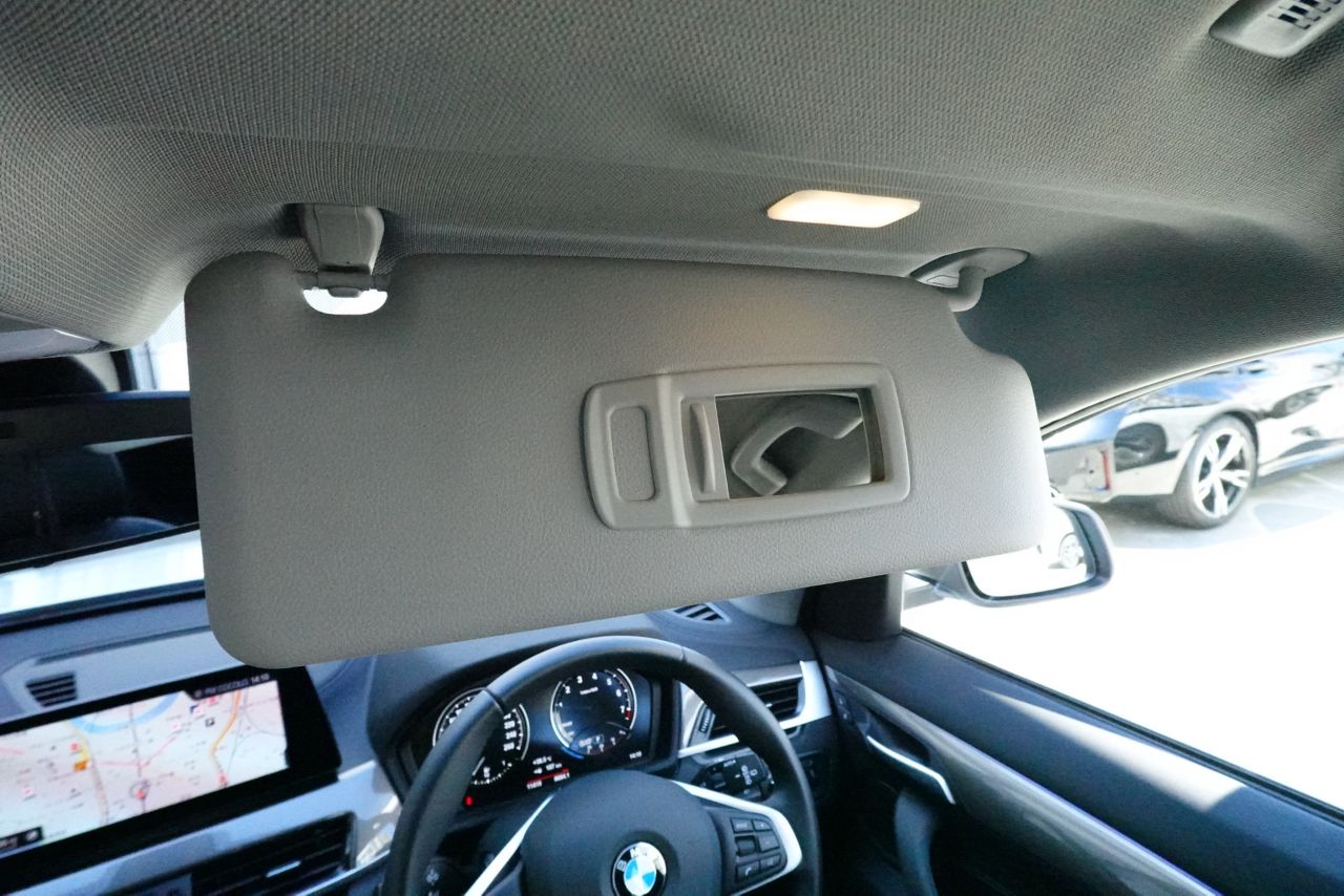 X1 sDrive18i RHD
