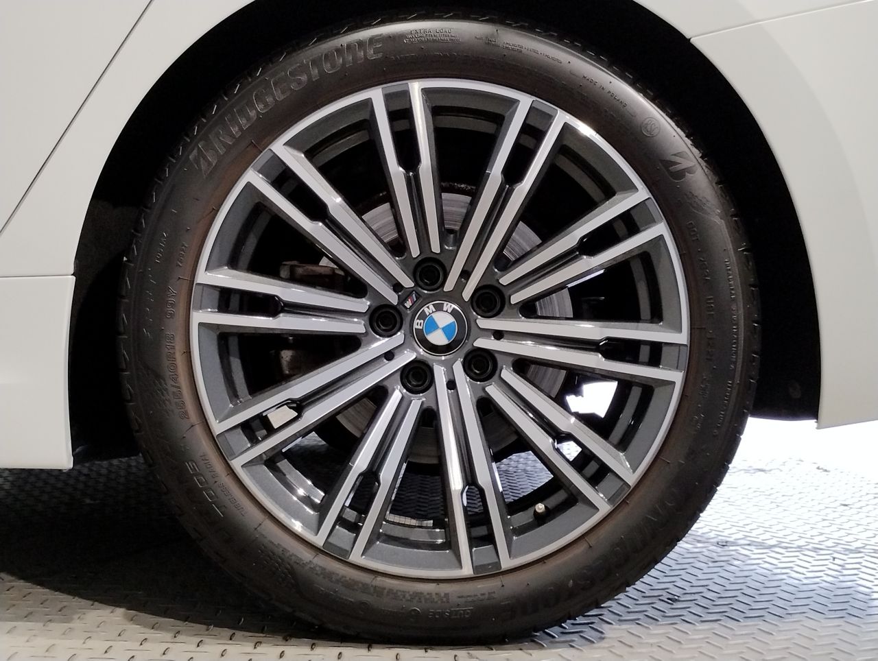 G20 320i Saloon RHD MX