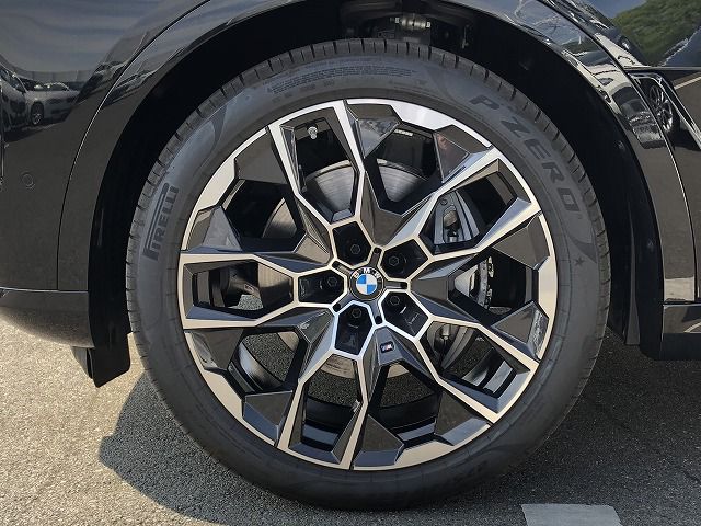 X7 xDrive40d RHD US