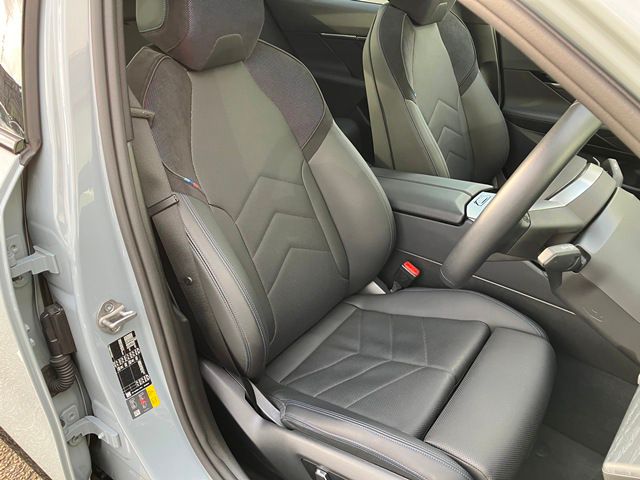 BMW i5 eDrive40 Sedan RHD