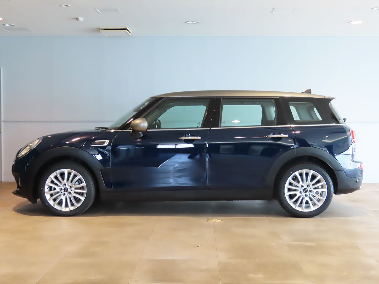MINI CLUBMAN COOPER D