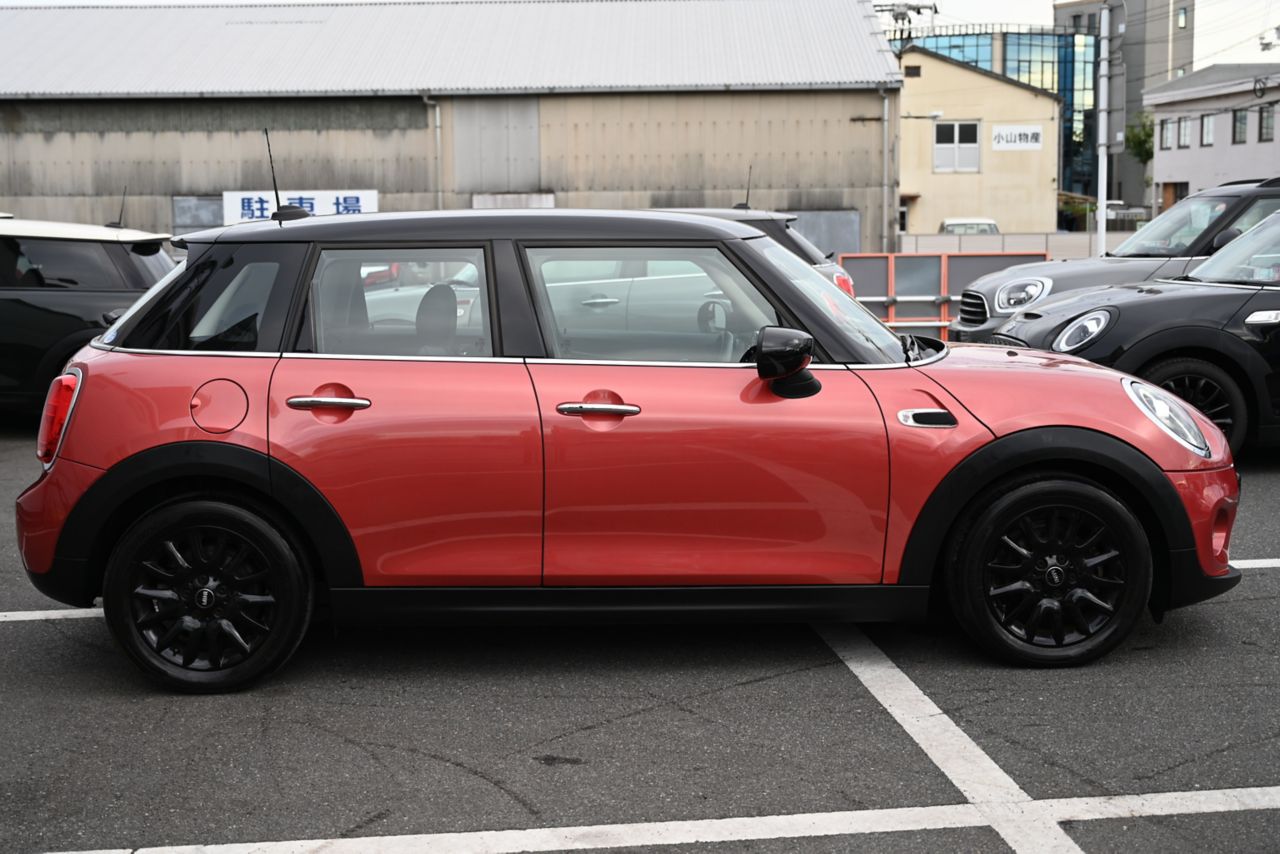 F55 MINI Cooper 5-Door Hatch LCI