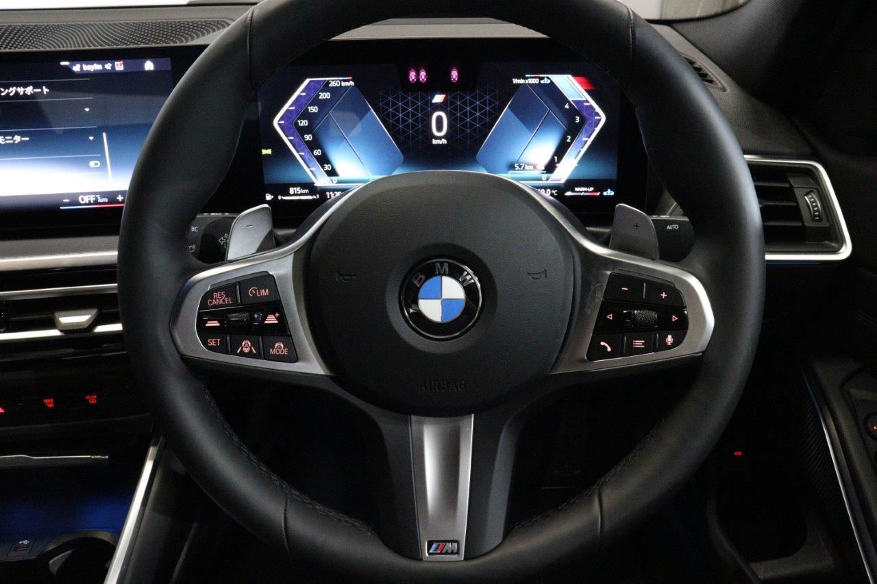320d xDrive Berline RHD