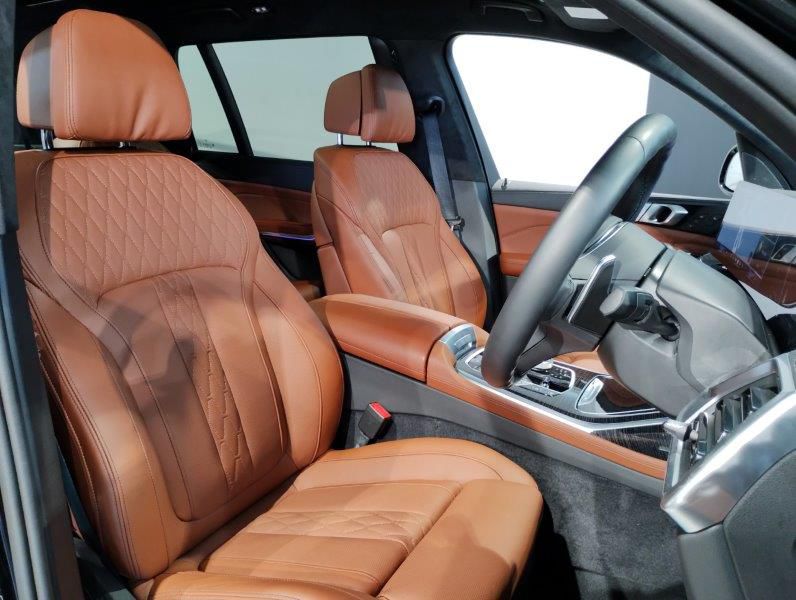 X7 xDrive40d RHD US