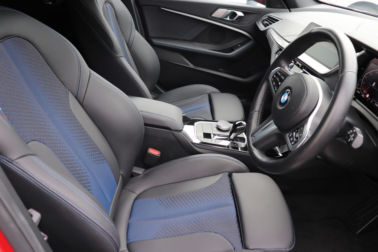 F40 118d Sports Hatch 5-door B47 2.0d