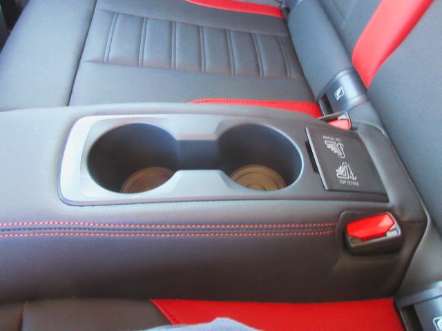 G** 4**i C********** B** 2**i RHD