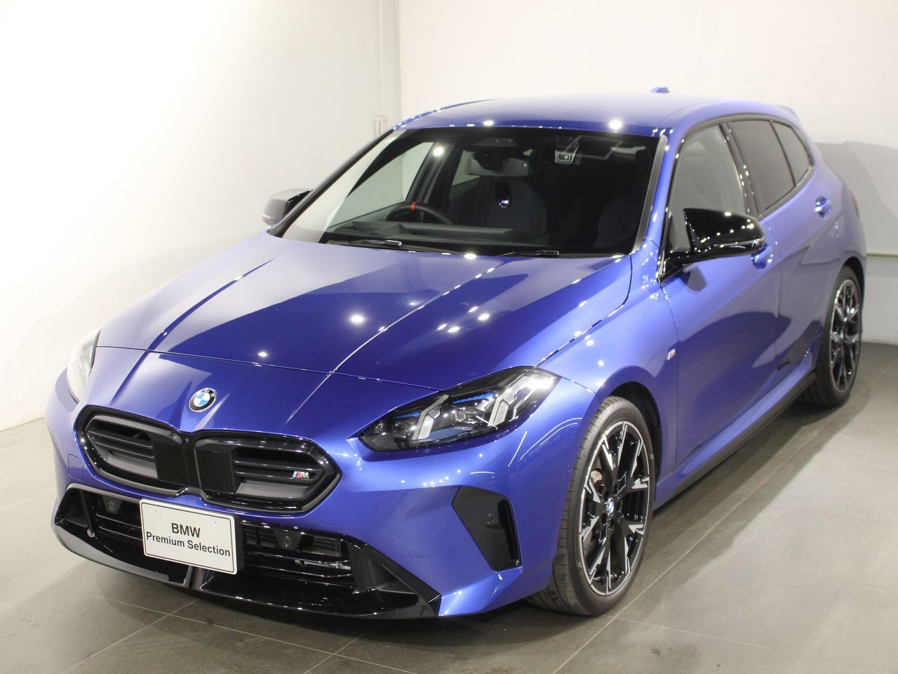 M135 xDrive Sports Hatch