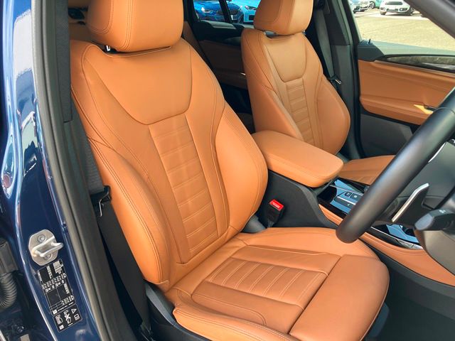 X4 M40i RHD