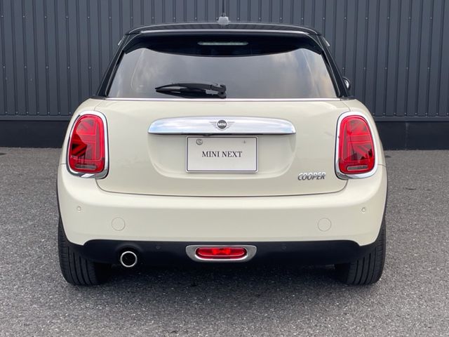 F55 MINI Cooper 5-Door Hatch LCI