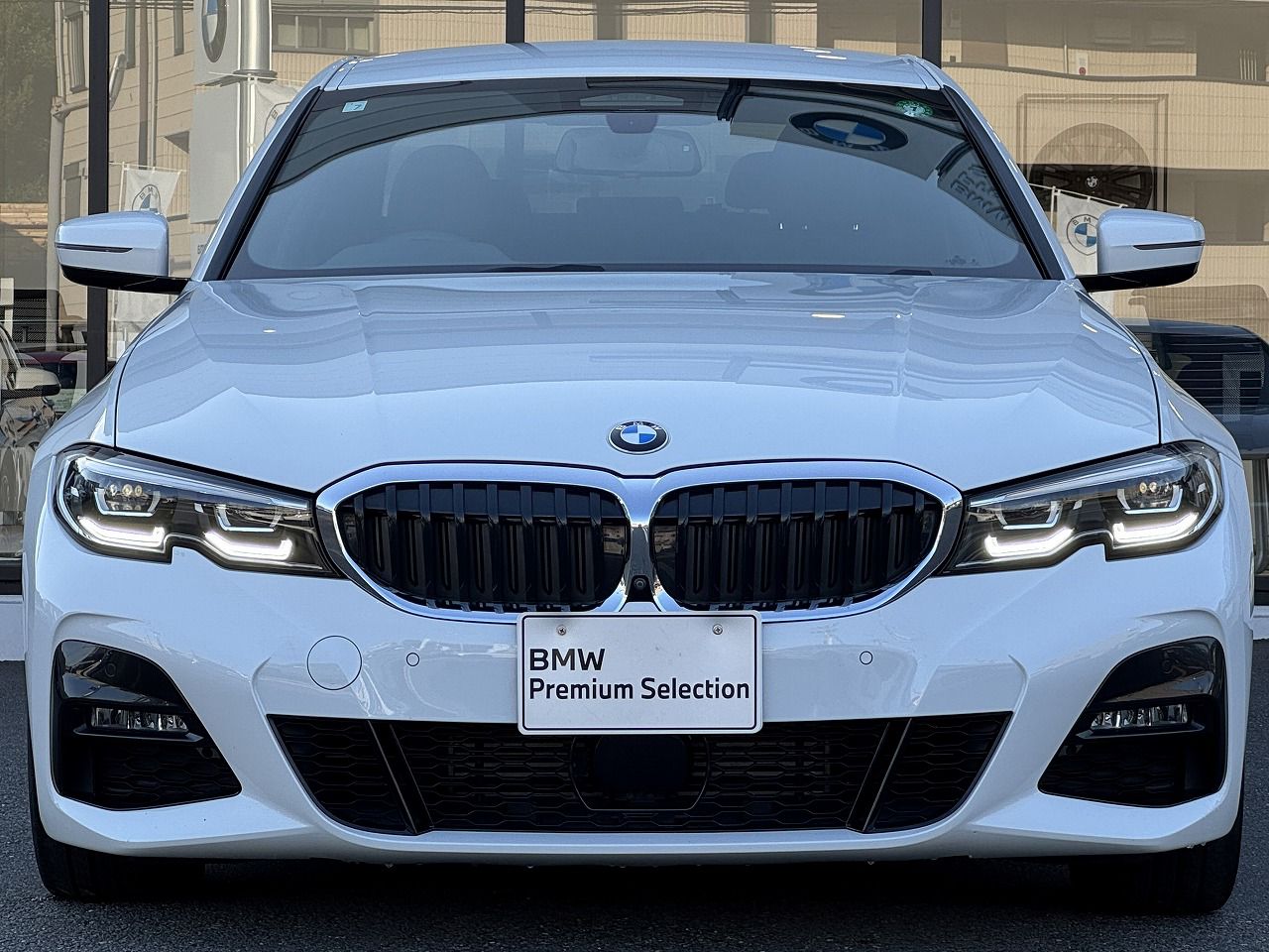 G20 320d xDrive RHD Saloon