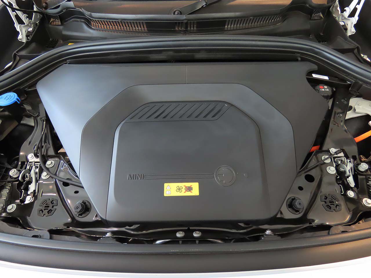 U25 MINI Countryman E