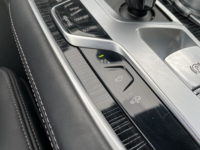 750i xDrive Sedan