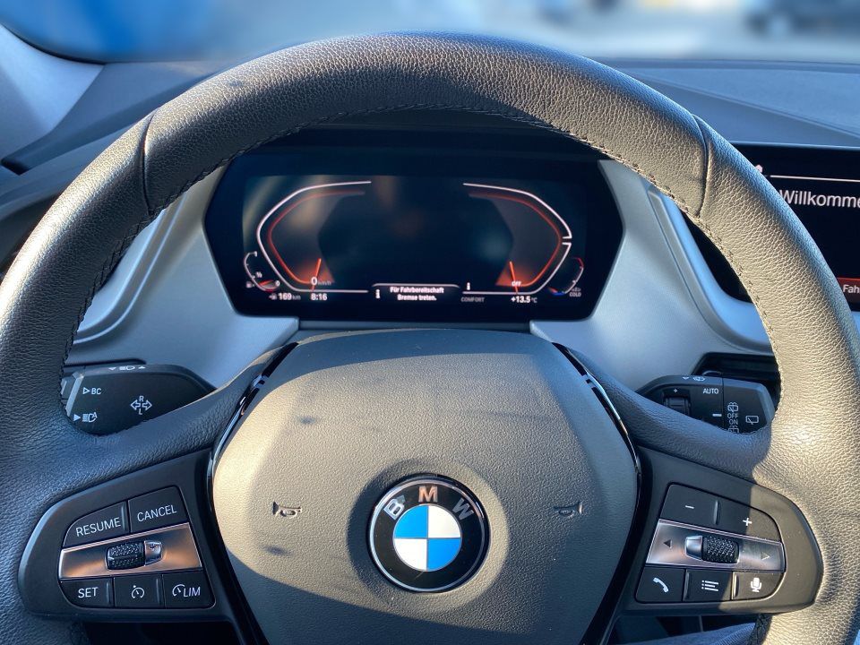 BMW 118
