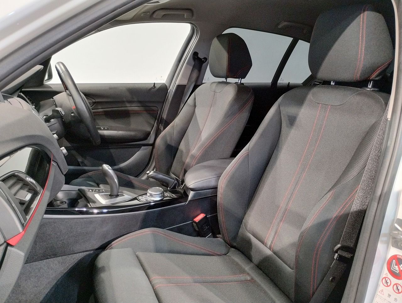 118D 5DOOR RHD