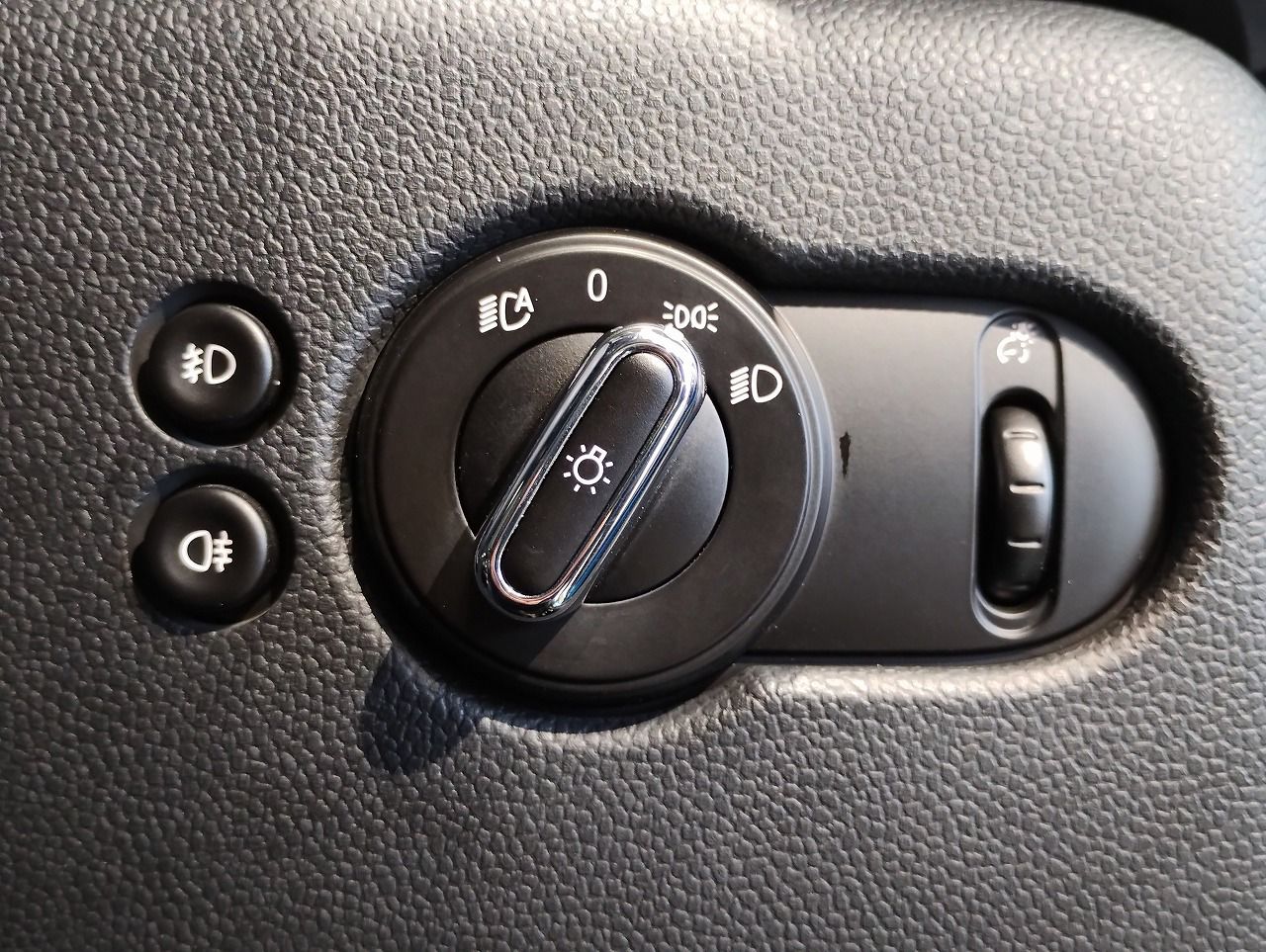 F56 COOPER S D(AT)