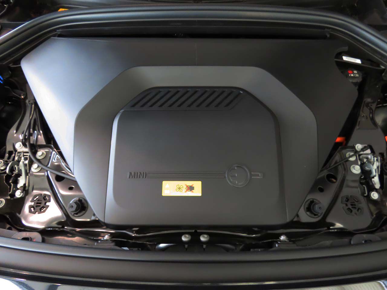U25 MINI Countryman SE ALL4