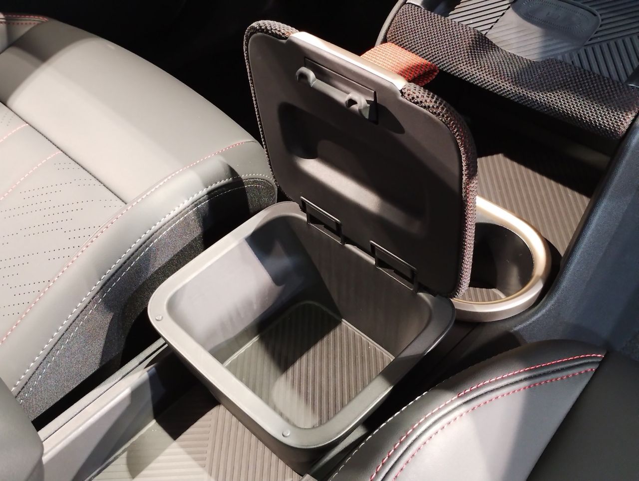 U25 MINI John Cooper Works Countryman ALL4