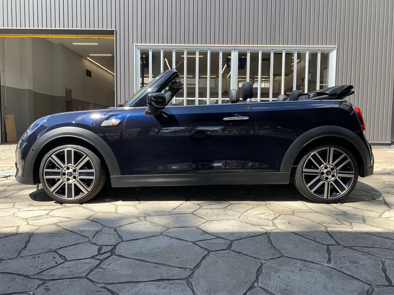 MINI Cooper S Convertible RHD