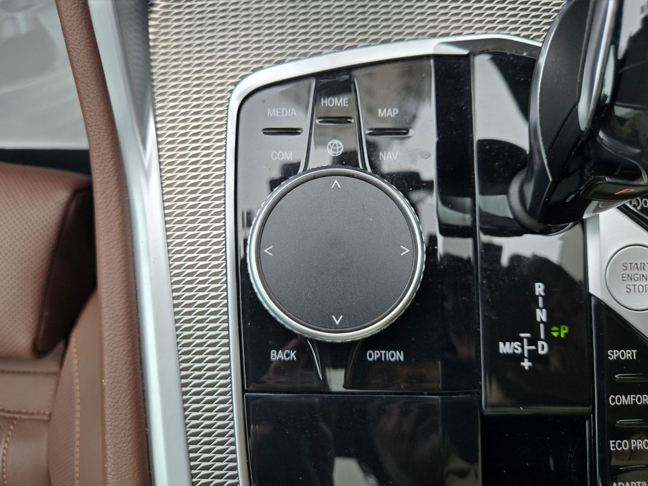 X* xDrive30d RHD