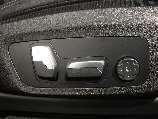 X4 xDrive20d RHD