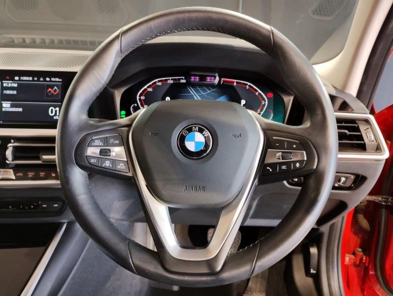 G20 320i Saloon RHD TU