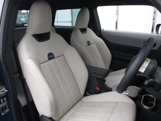 F66 MINI Cooper C 3Dr