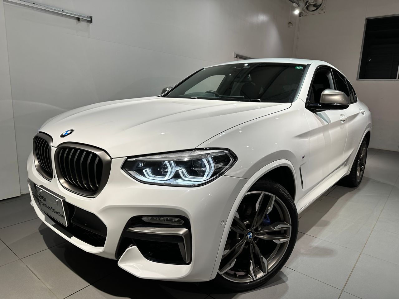 X4 M40i RHD