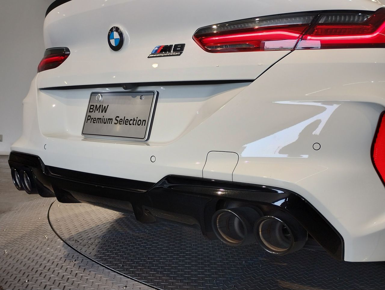 F93 M8 Gran Coupe S63 4.4i