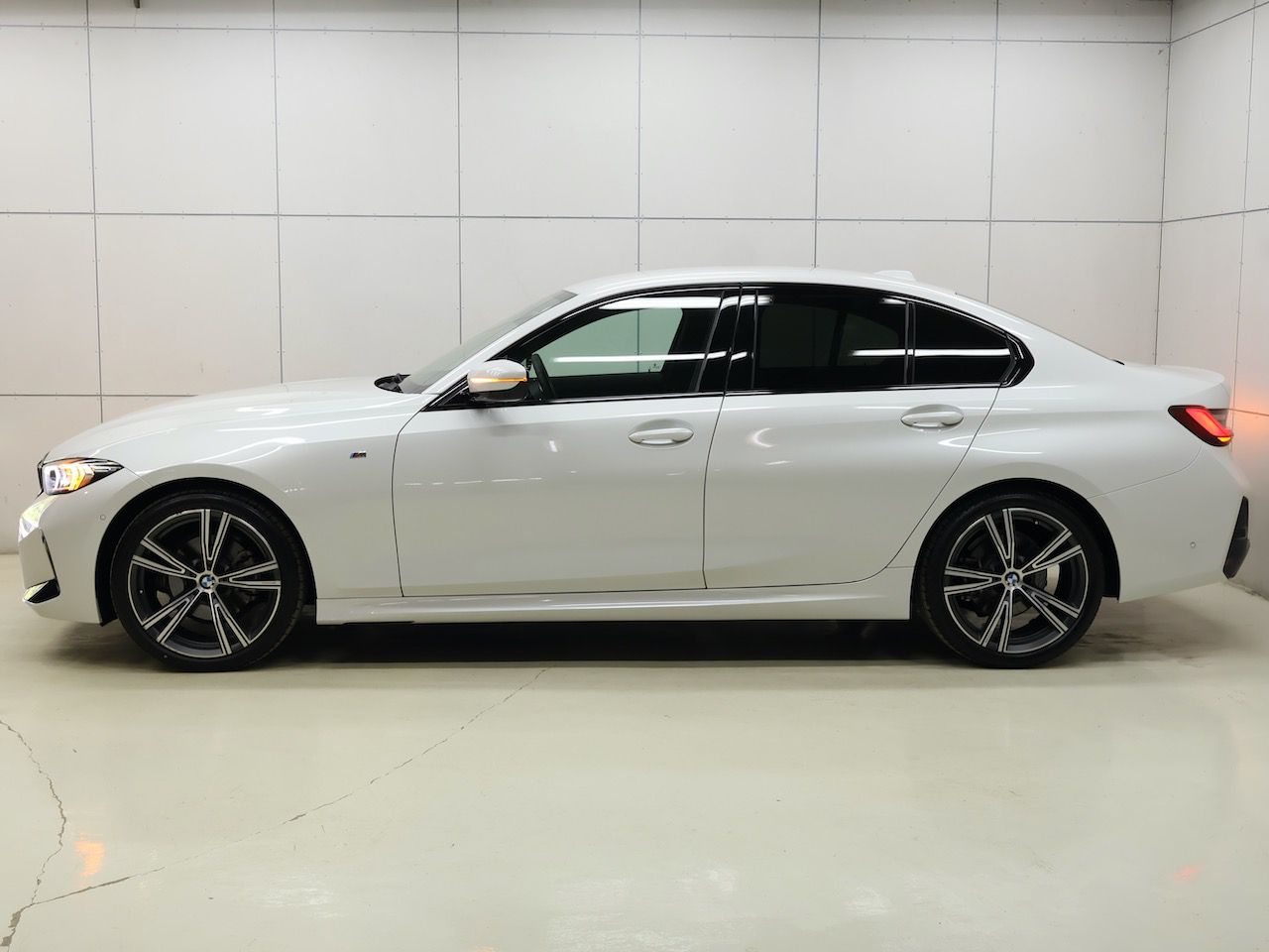320d xDrive Berline RHD