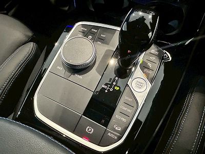 G01 X3 M40i RHD LCI ZA