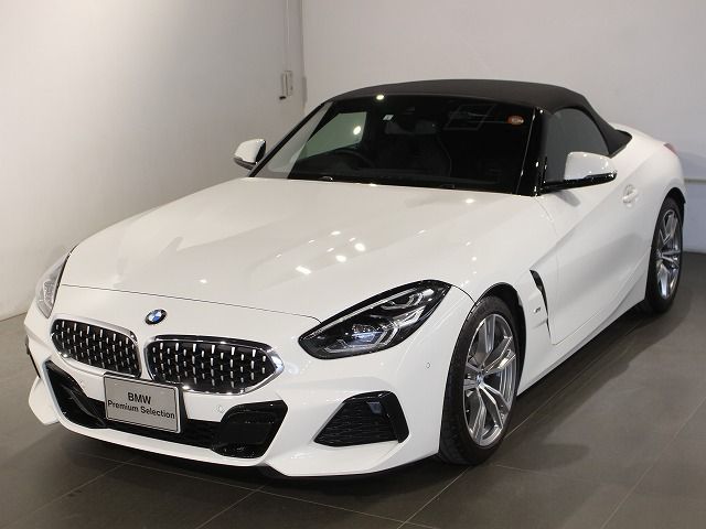 G29 z4 sDrive20i RHD