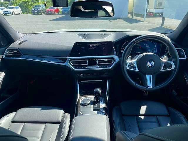 G20 330e Saloon RHD MX