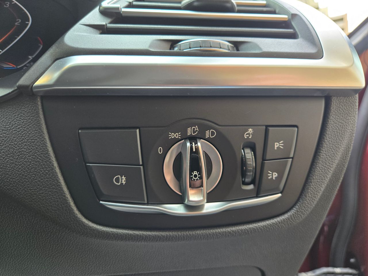 X4 xDrive20d RHD
