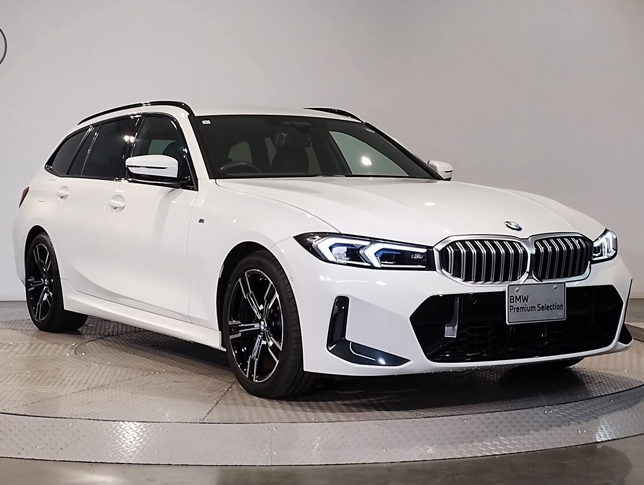 318i Touring RHD