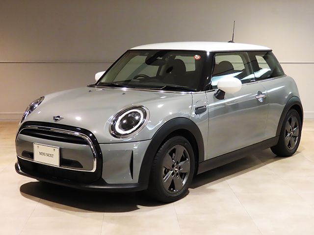 THE NEW MINI COOPER 3 DOOR MINI SELECTION.