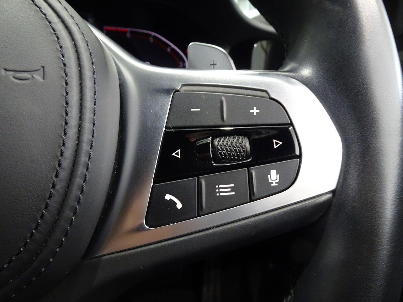 G21 320i RHD