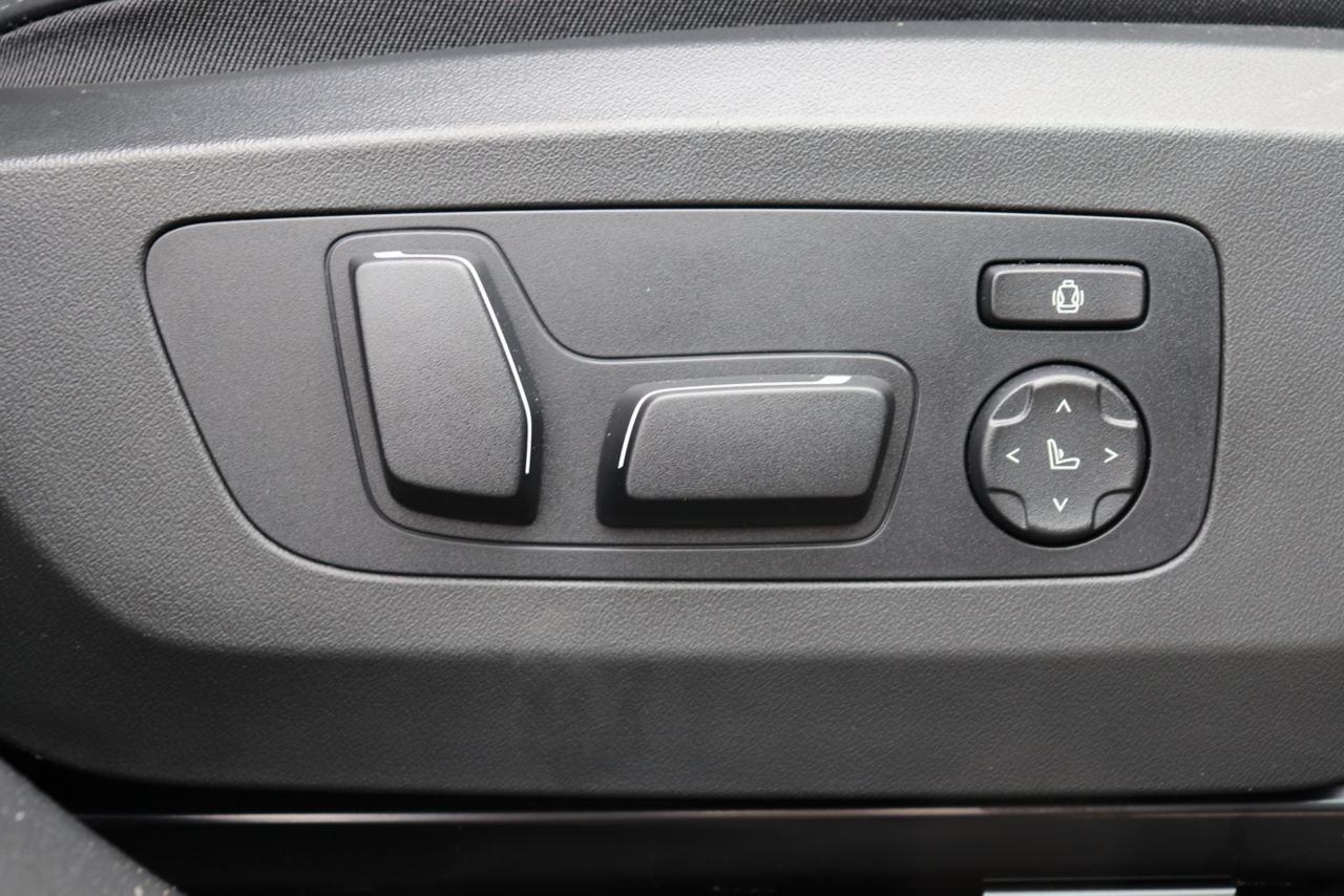 X3 M50 US