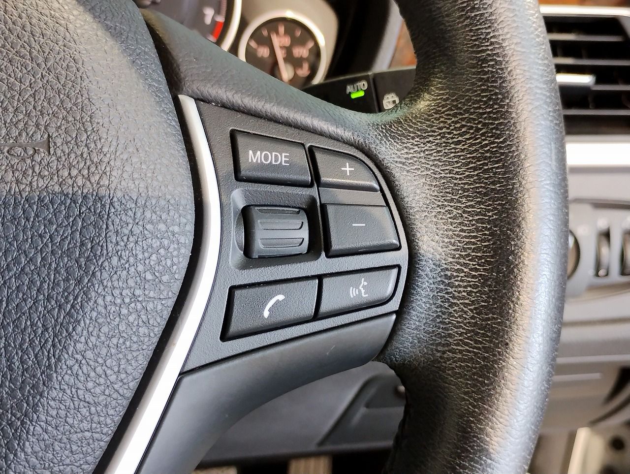 318I TOURING RHD