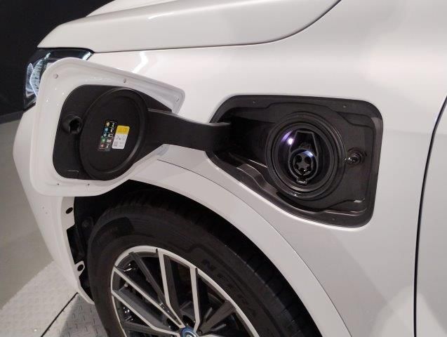 U11 iX1 xDrive30
